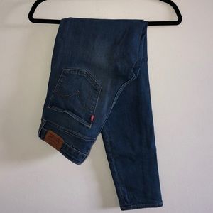 Levi’s 721 High Rise Skinny Medium Wash